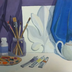 Натюрморт с гипсовым орнаментом