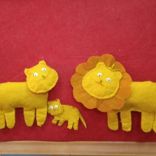 "Семья львов"