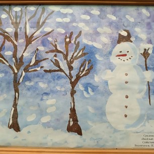 Весёлый снеговик