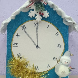 Новогодние часы