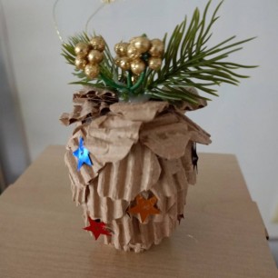 Новогодняя шишка