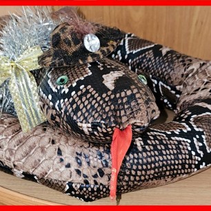 "Новогодний питон"