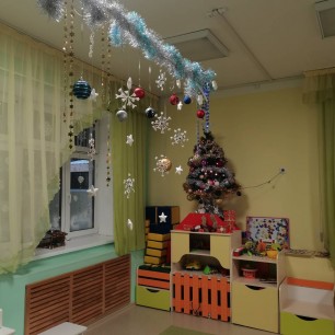 Новогодняя ветка