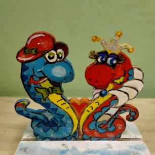 "Новогодние змейки"