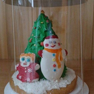 Снеговик у ёлки