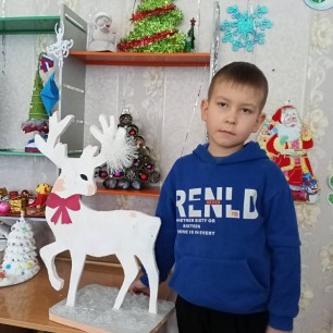 Новогодний олень