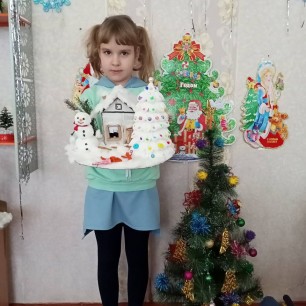 Снеговик на празднике