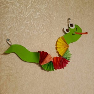 Весёлая змея