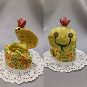 "Змея- королева 2025 года"