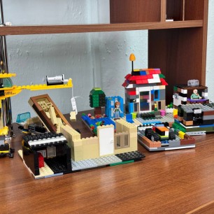 Стройка LEGO-City