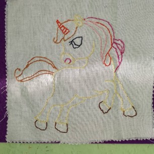 Сказочный единорог