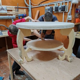 Журнальный столик