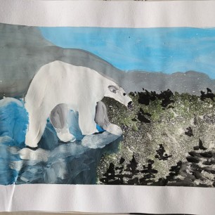 Белый мишка