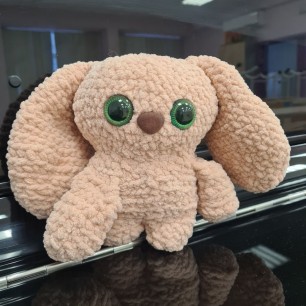 Вязаная игрушка "Заяц"