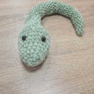 Вязаная игрушка "Змейка"