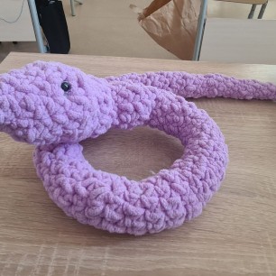 Вязаная игрушка "Змея"
