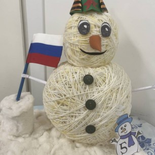 Снеговик - военный