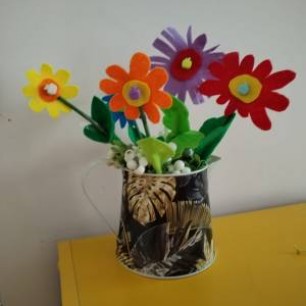 "Цветочки из лоскуточков"