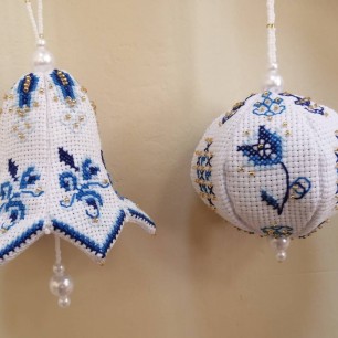 Вышитые игрушки "Гжель"