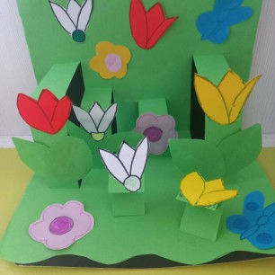 Цветущая клумба