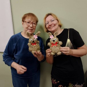 Зайчики из сена