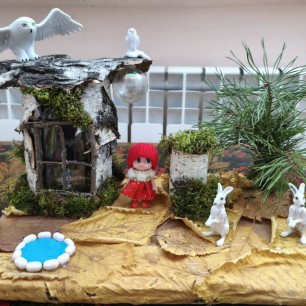 "Красная шапочка в осеннем лесу"