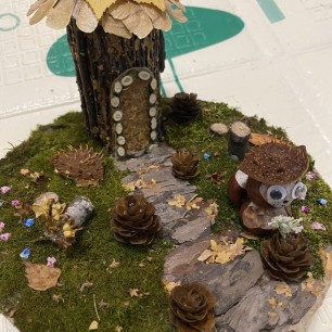 Осень в гости постучалась..