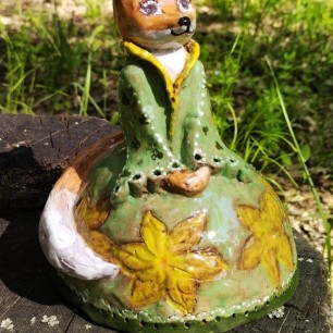 Лиса в осеннем платье