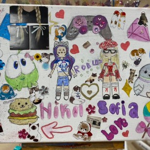 «По мотивам любимой игры Роблокс»