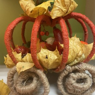 «Осенняя карета»