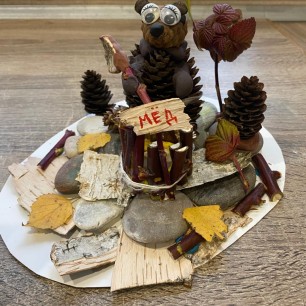 "Любитель меда"