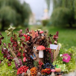 "Запасливый ёжик в лесу"