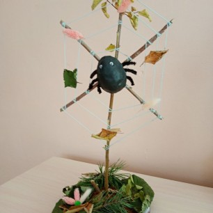 " Паучок на паутинке"