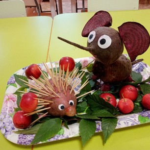 "Ёжик и слоник на полянке"