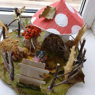 "Осенний домик мышки"