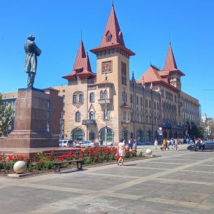 Саратовские консерватория