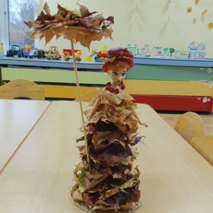 Девушка-осень