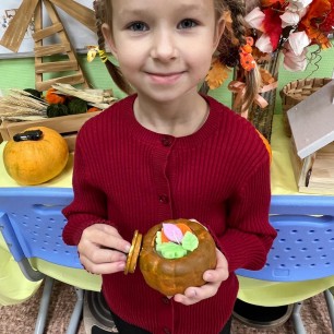 Свеча из воска в горшочке из гипсовой пасты