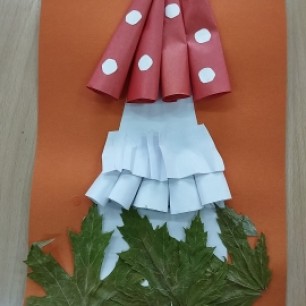 Лесной красавец мухомор