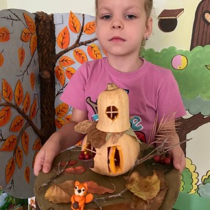 Осенний дом