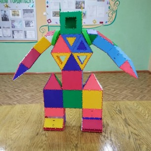 Робот-помощник