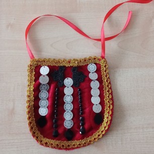 Сакал - женское нагрудное украшение