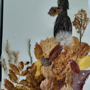 Зайчик на опушке