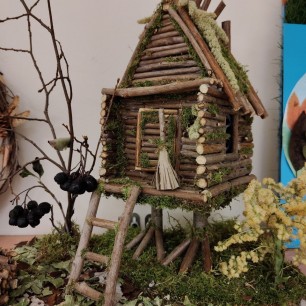 Избушка на курьих ножках