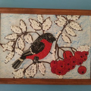 Снегирь на ветке