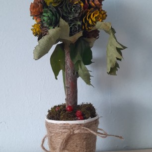 "Дерево из шишек"