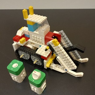 Робот Бульдозер