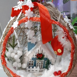 Домик в зимнем лесу