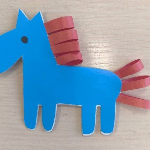 Новогодняя лошадка