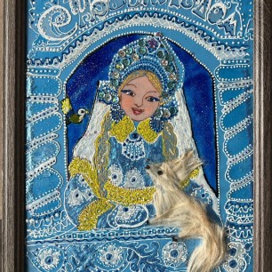 Снегурочка и пернатая гостья